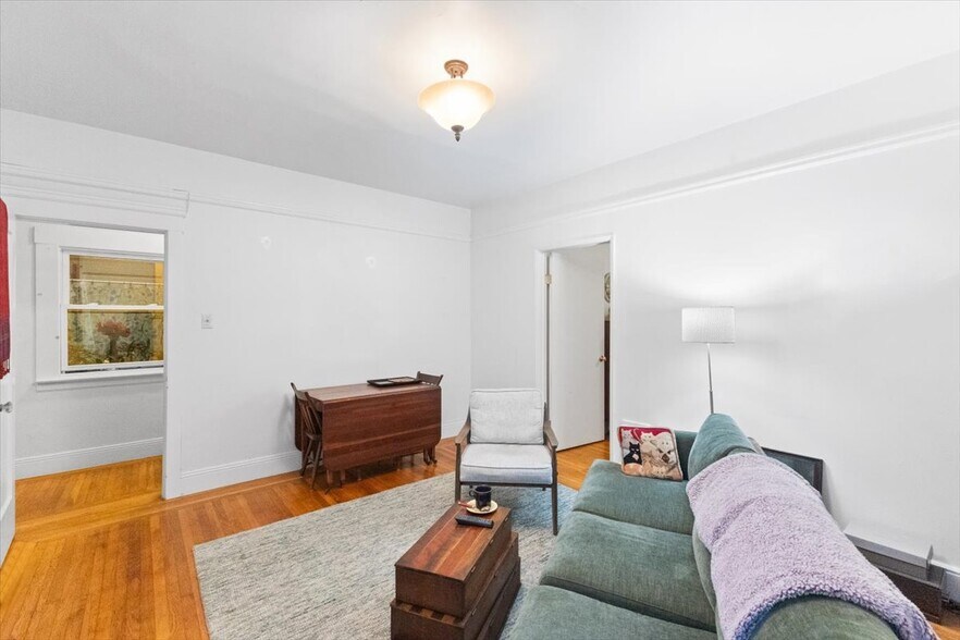 More Photos Of 2835 Anza St, San Francisco Apartments For Sale