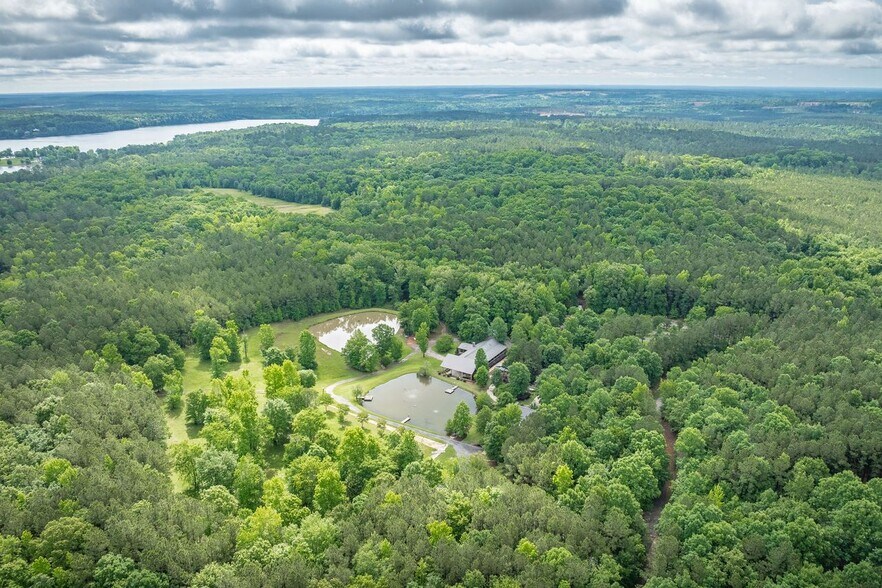 More Photos Of 1530 Buck Hill Rd, Ridgeway Industrial For Sale