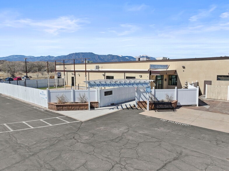 More Photos Of 6436 S Hwy 85-87, Colorado Springs General Retail For Sale