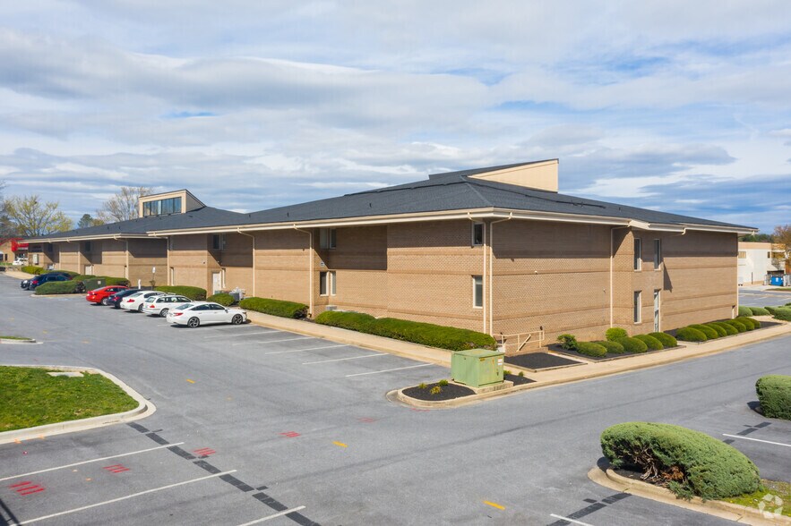 Primary Photo Of 198 Thomas Johnson Dr, Frederick Office For Sale