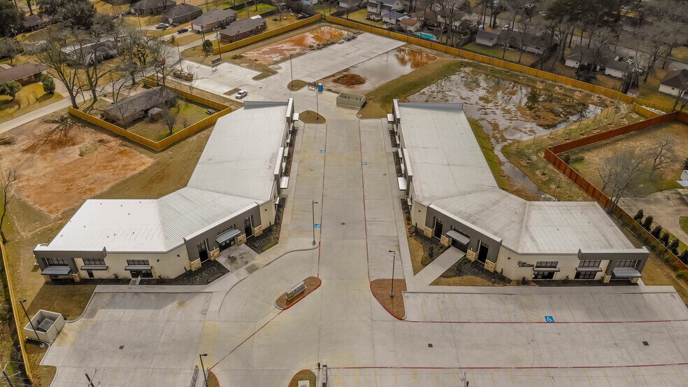 More Photos Of 227 State Highway 75, Huntsville Medical For Lease