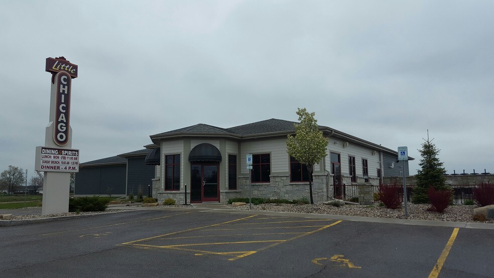 N9650 Friendship Dr, Kaukauna, WI 54130 Restaurant For Sale