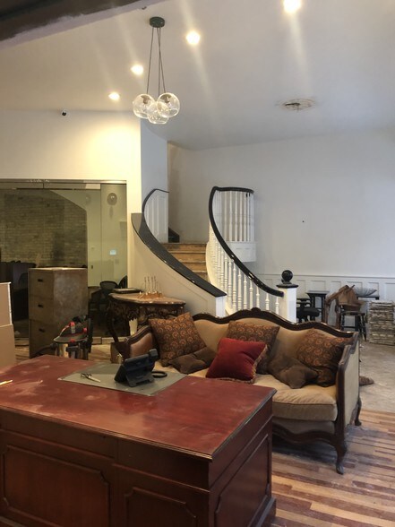 More Photos Of 165 S Regent St, Salt Lake City Office For Lease