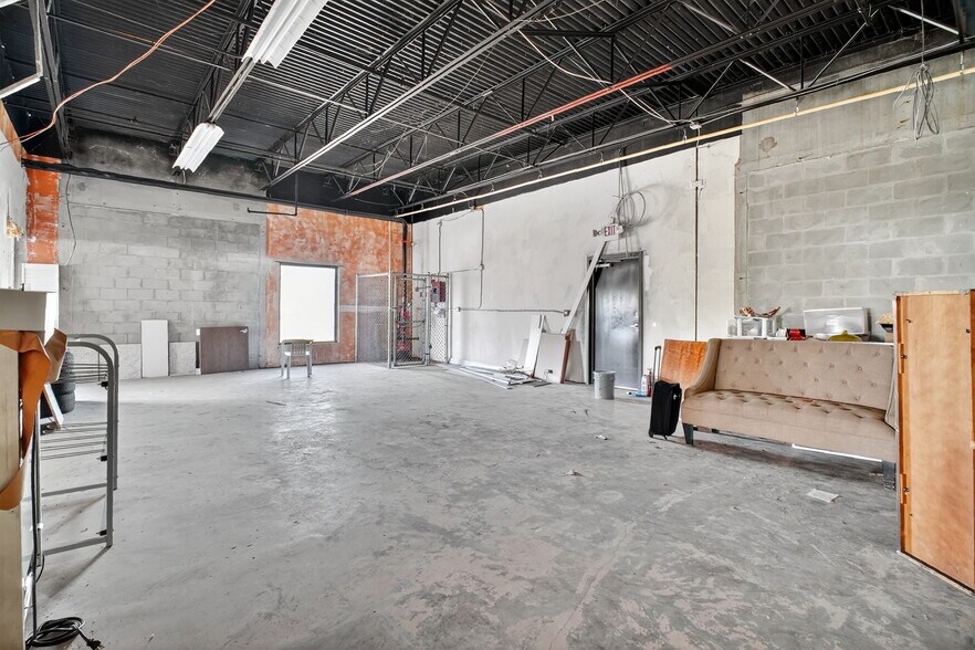 More Photos Of 9311 SW Sr-200, Ocala Freestanding For Lease