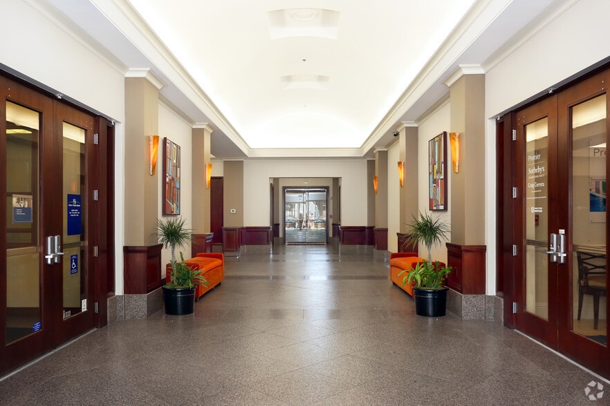 More Photos Of 50 Central Ave, Sarasota Apartments For Lease