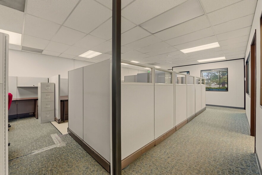 More Photos Of 992 S De Anza Blvd, San Jose Office For Lease