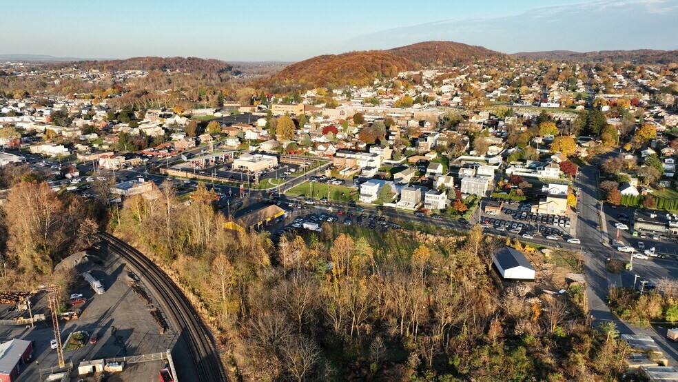 More Photos Of 1330 S 4th St, Allentown Land For Lease