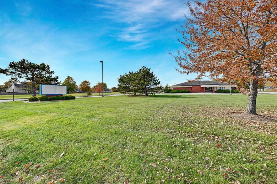 More Photos Of 18320 S Center St, Gardner Medical For Sale