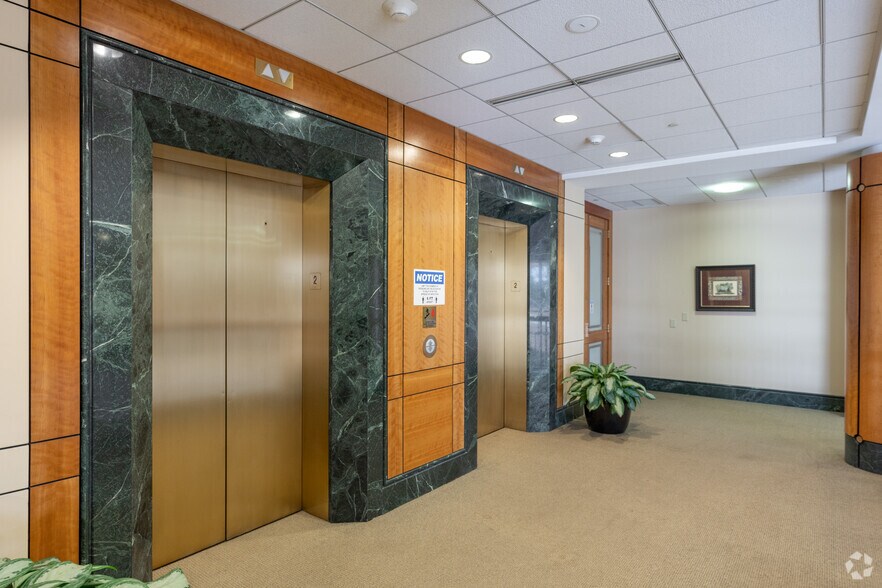 More Photos Of 1525 Valley Center Pky, Bethlehem Office For Lease