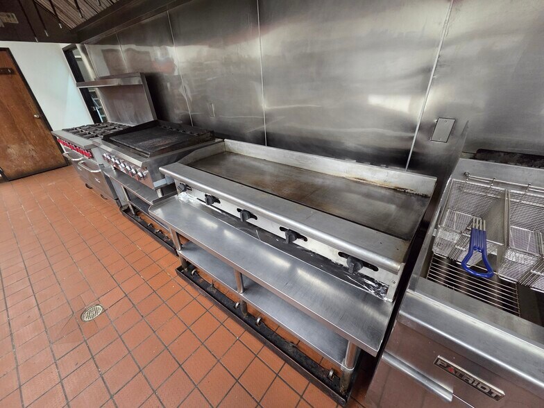 More Photos Of 107 W Coal Ave, Gallup Restaurant For Sale