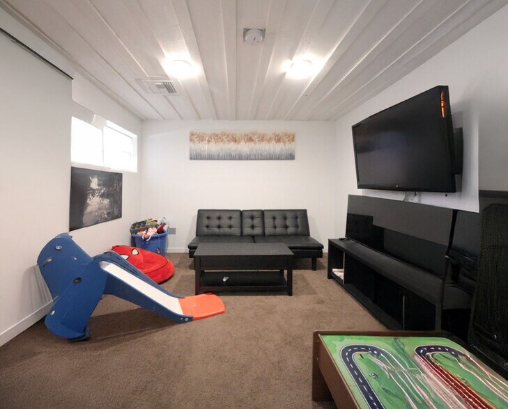 More Photos Of 237 E Plymouth Ave, Deland Freestanding For Sale