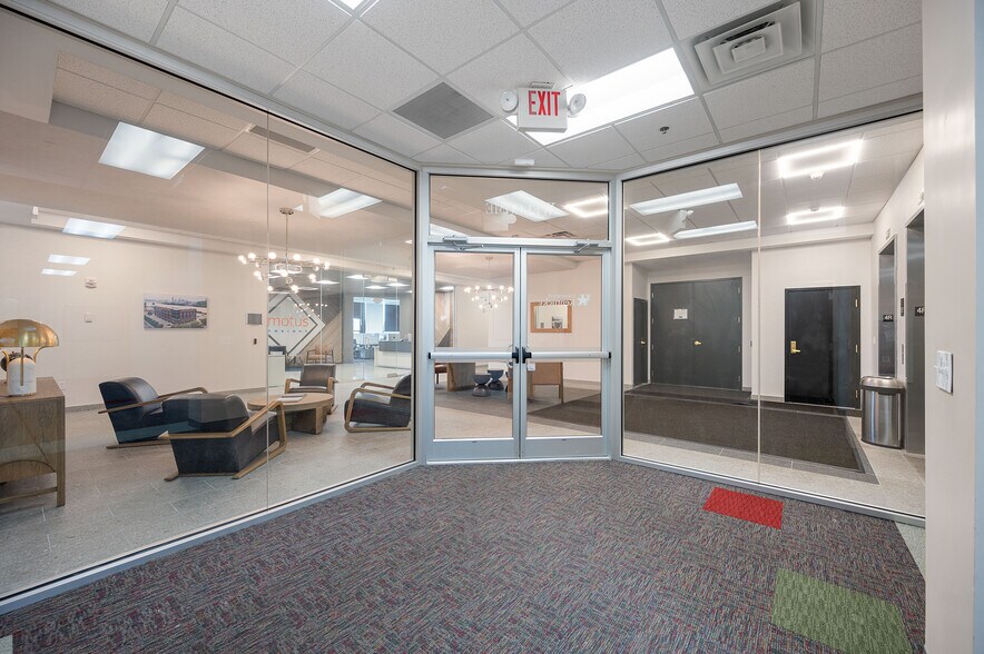 More Photos Of 119 Fairfield Ave, Bellevue Office For Lease