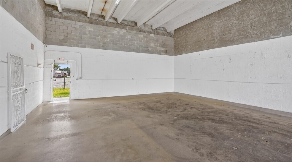 More Photos Of 12434-12466 NW 38th Ave, Opa-locka Warehouse For Sale