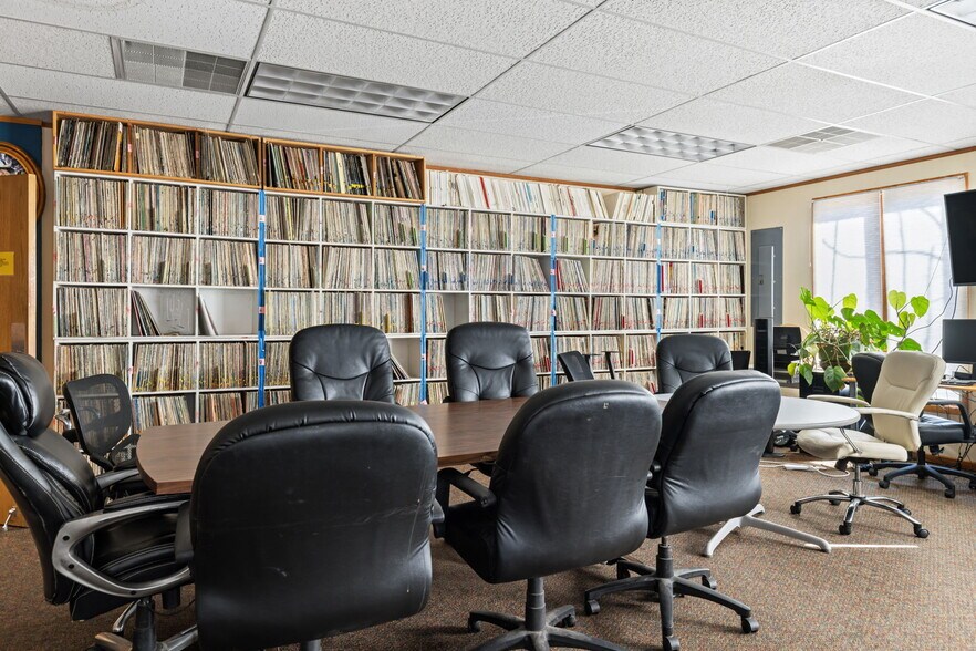 More Photos Of 4700 Walnut St, Boulder Office For Sale