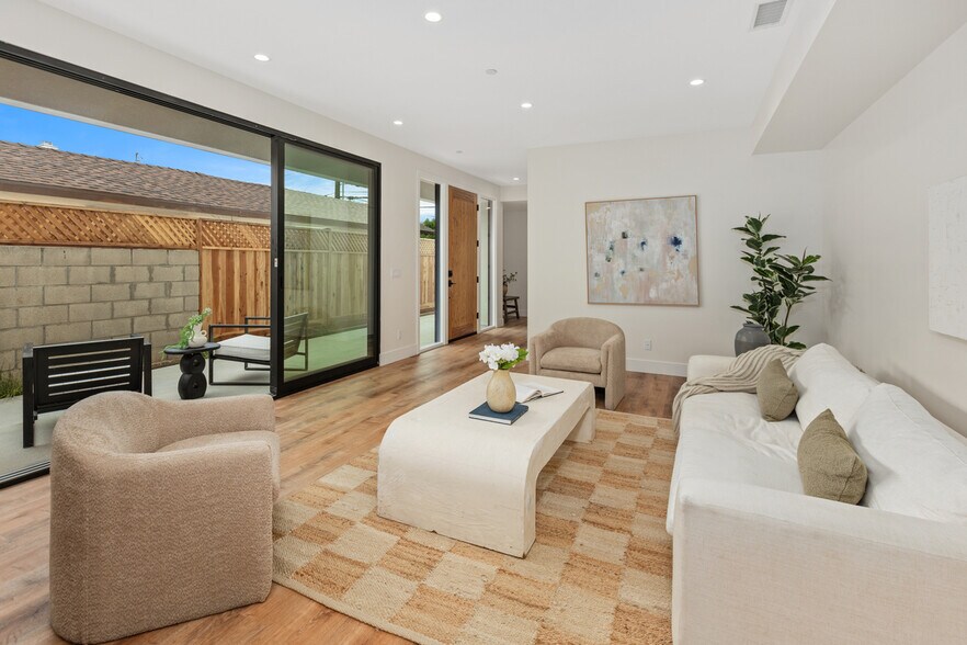 More Photos Of 243 Dahlia Ave, Imperial Beach Apartments For Sale