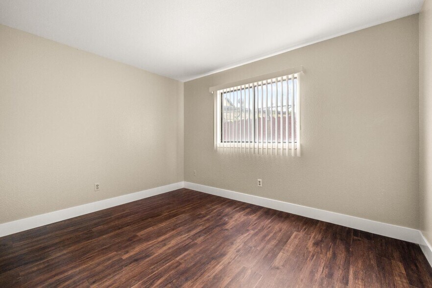 More Photos Of 2944 Del Paso Blvd, Sacramento Apartments For Sale