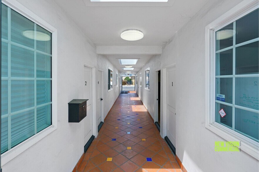 More Photos Of 104 W Whittier Blvd, Montebello Loft Creative Space For Sale
