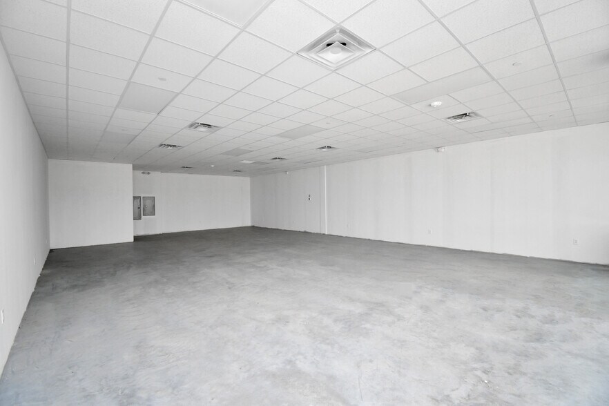 More Photos Of 1227 Grand West Blvd, Katy Coworking Space