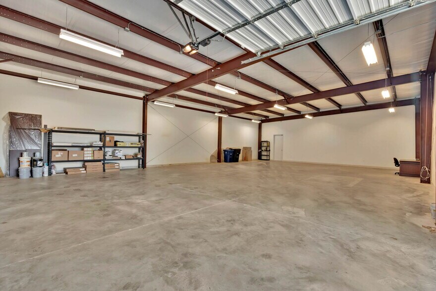 More Photos Of 8509 Line Ave, Shreveport Office For Sale