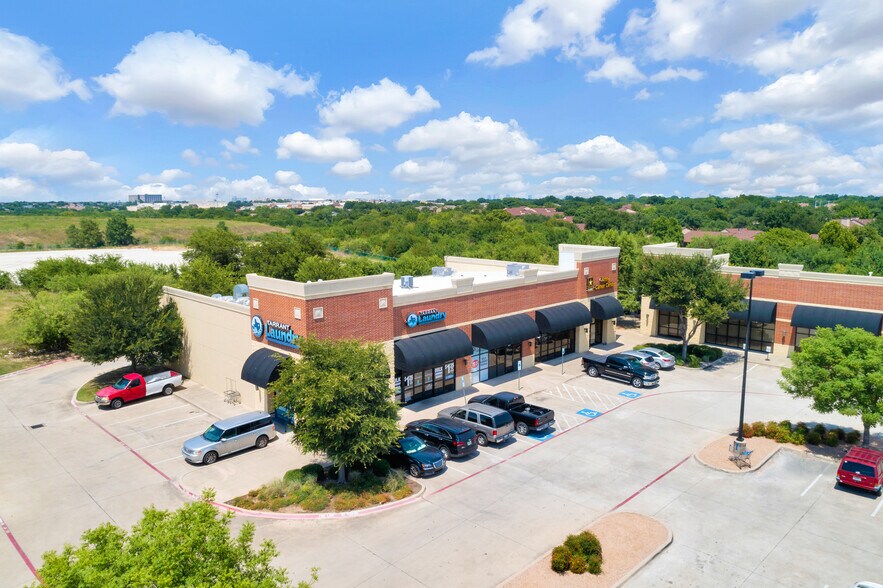 More Photos Of 5850 S Hulen St, Fort Worth Unknown For Lease