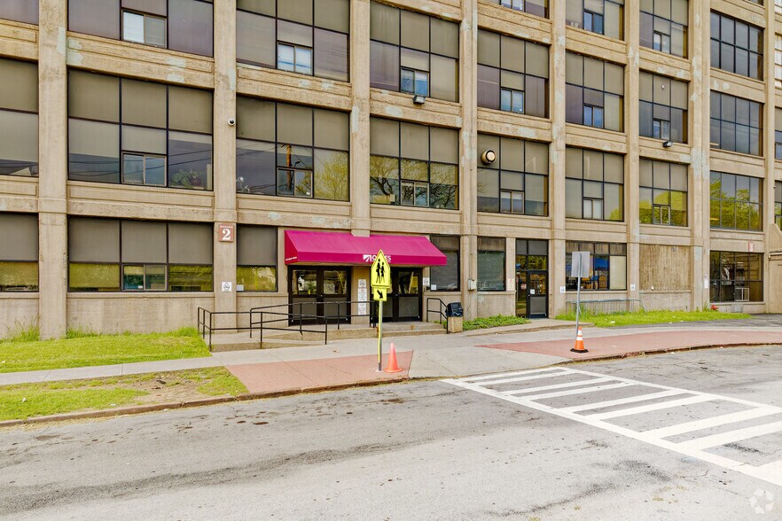 More Photos Of 30 Hart St, Rochester Office For Lease