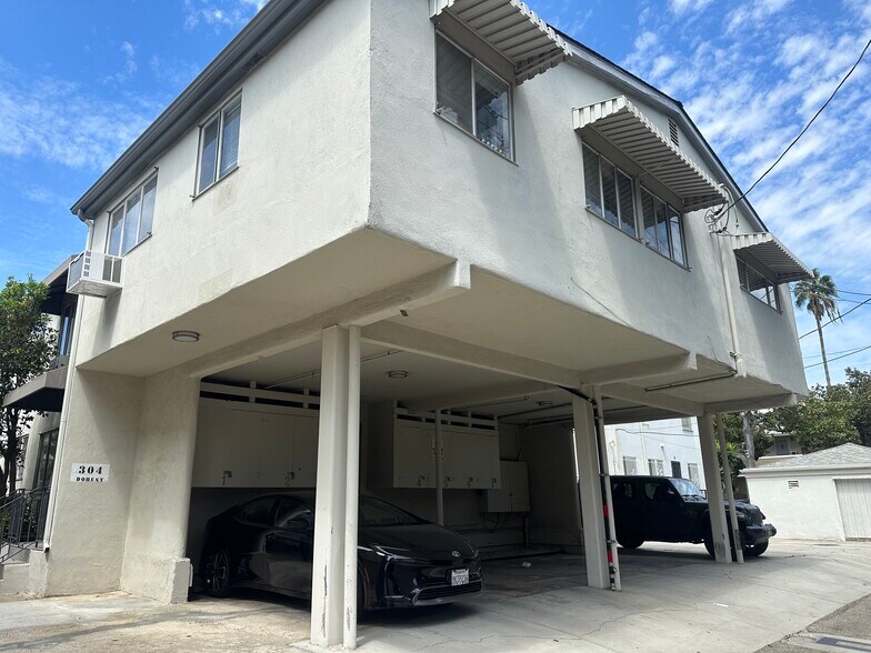 More Photos Of 304 S Doheny Dr, Beverly Hills Apartments For Sale