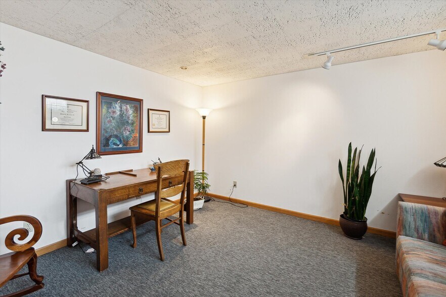 More Photos Of 415 W Grand River Ave, East Lansing Office Residential For Sale