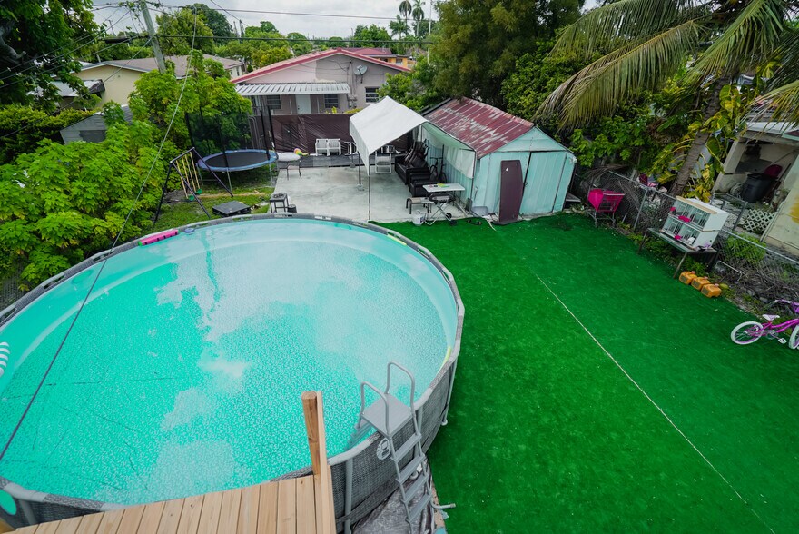 More Photos Of 221 E 9th St, Hialeah Office Residential For Sale