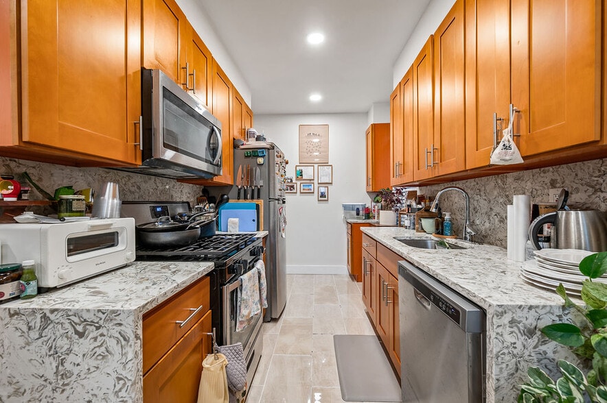 More Photos Of 4324 208th St, Bayside Apartments For Sale