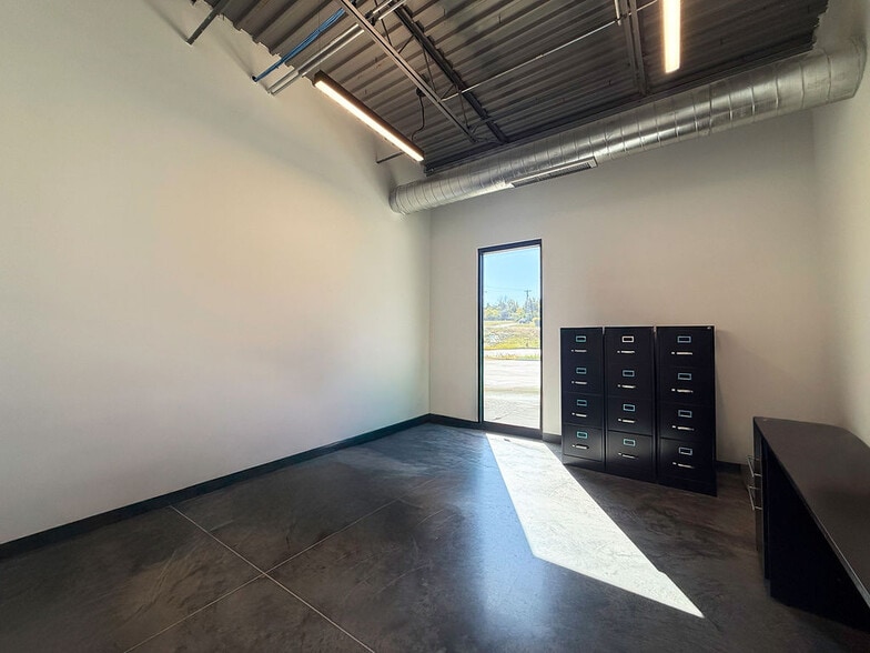 More Photos Of 8989 Weier Rd, Pevely Industrial For Sale