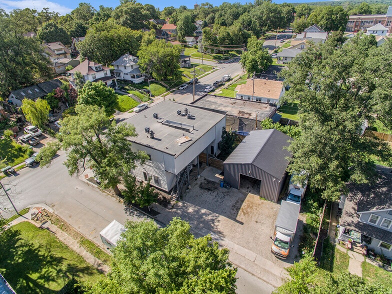 More Photos Of 2601-2603 N 45th St, Omaha Office Residential For Sale