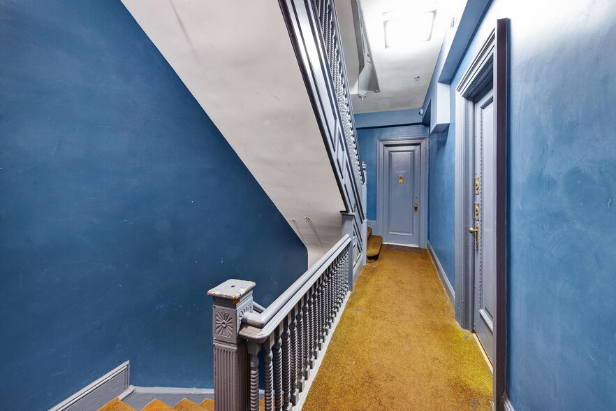 More Photos Of 121 8th Ave, Brooklyn Apartments For Sale