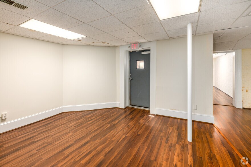 More Photos Of 1230 17th St NW, Washington Office Residential For Sale