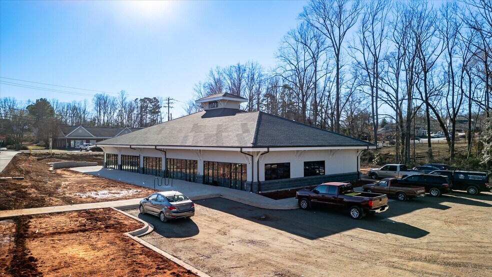 More Photos Of 1 Brookside Dr, Travelers Rest General Retail For Lease