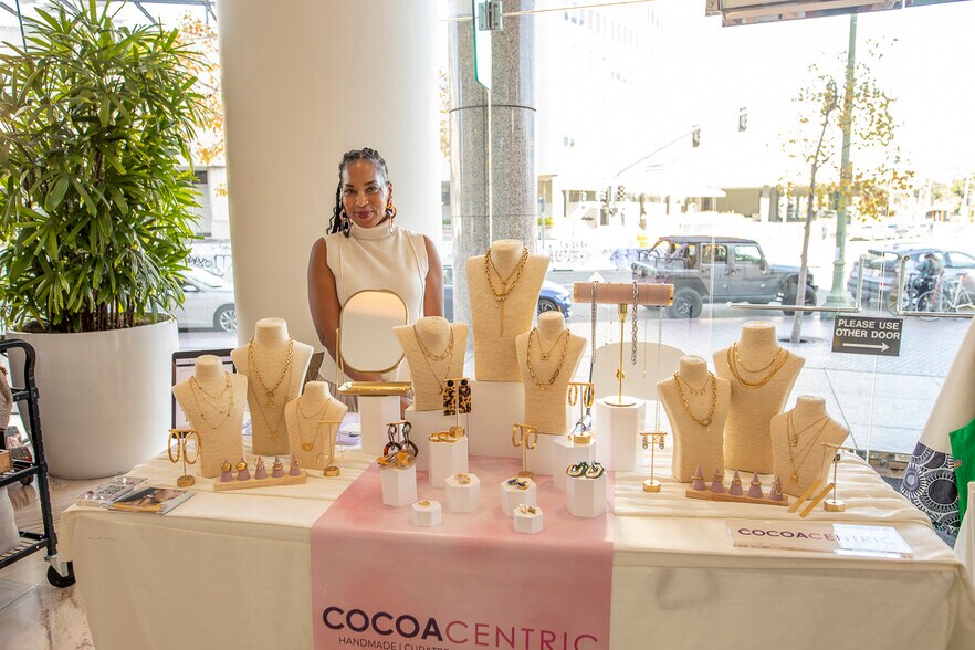 More Photos Of 1999 Harrison St, Oakland Office For Lease