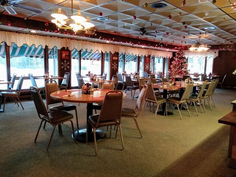 More Photos Of W11466 US Hwy 8, Dunbar Hotel For Sale