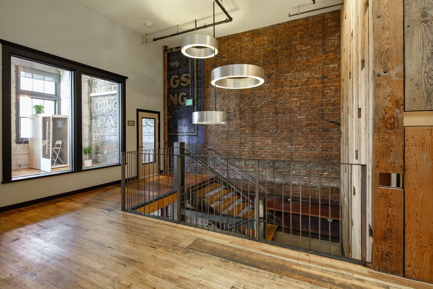 More Photos Of 9 SE 3rd Ave, Portland Loft Creative Space For Sale