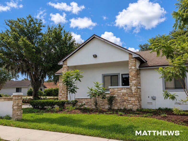 Primary Photo Of 1117 Bryn Mawr Ave, Lake Wales Medical For Sale