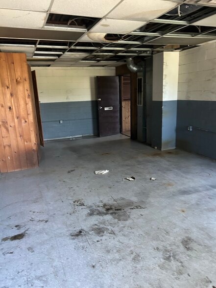 More Photos Of 2500 Spring Grove Ave, Cincinnati Warehouse For Sale