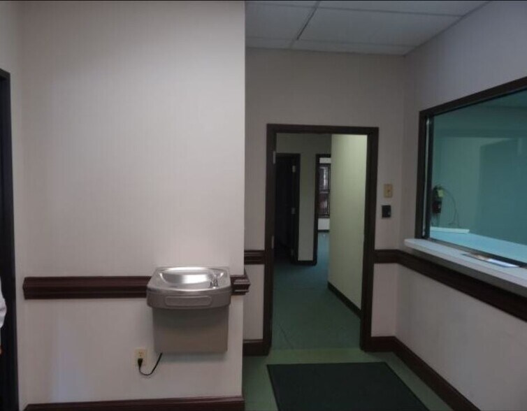 More Photos Of 310 Dick St, Fayetteville Office For Lease