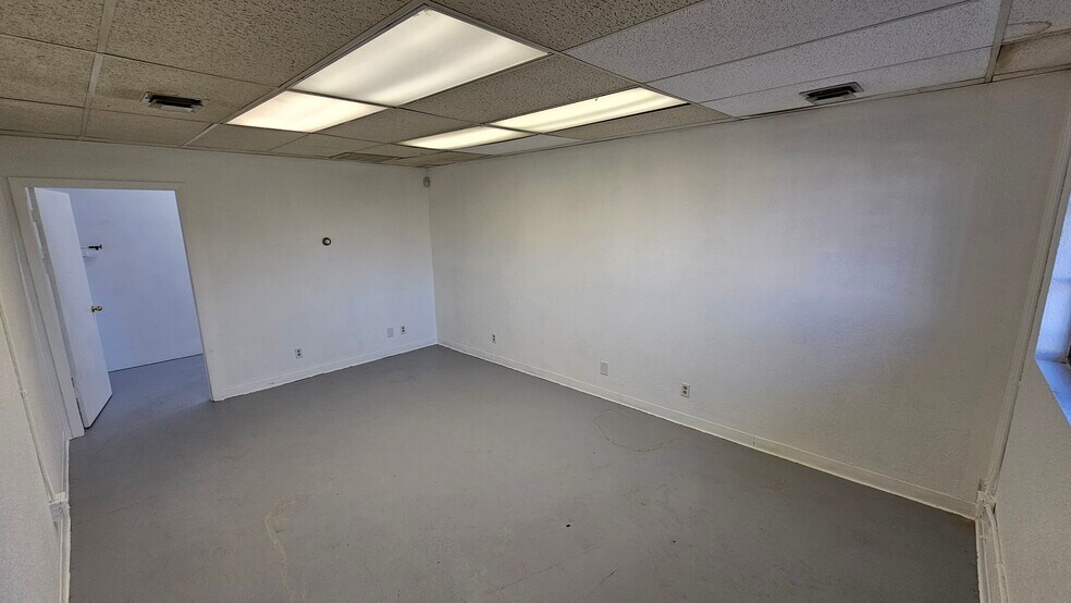 More Photos Of 7000 E 58th Ave, Commerce City Warehouse For Lease