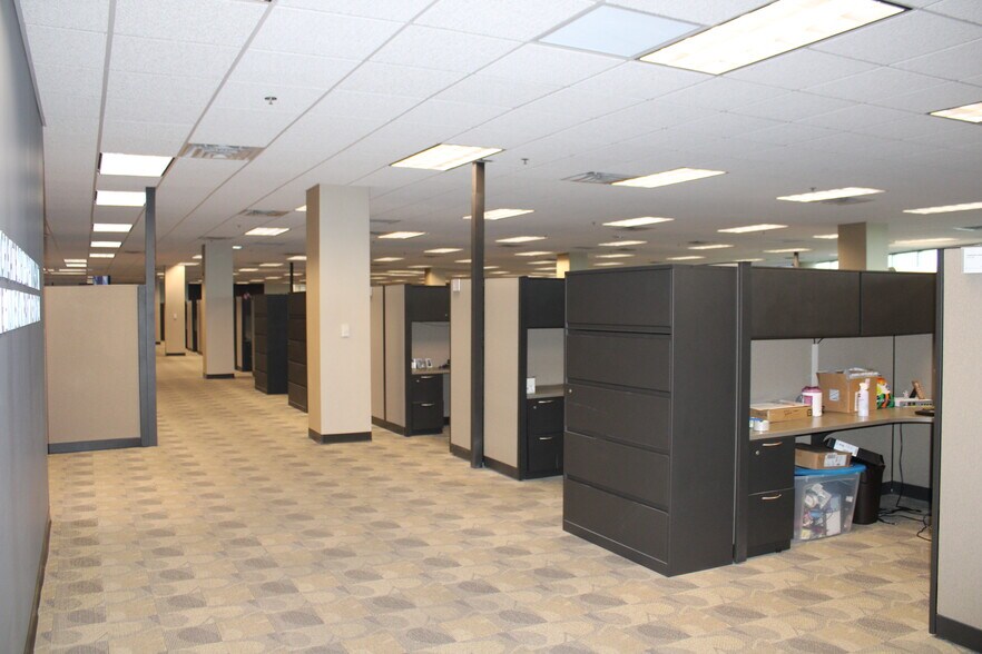 More Photos Of 1770 Pyramid Pl, Memphis Office For Lease