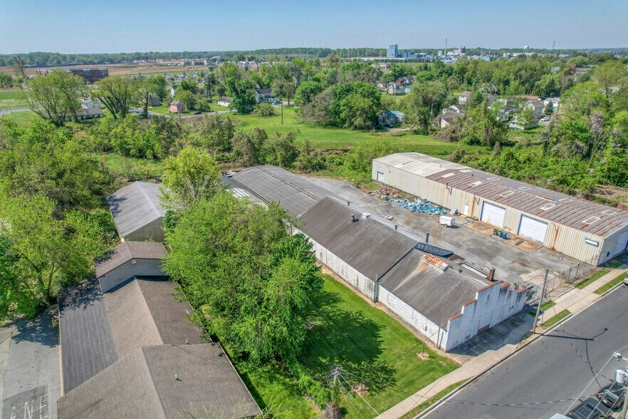 More Photos Of 12 Lincoln St, Dover Warehouse For Sale