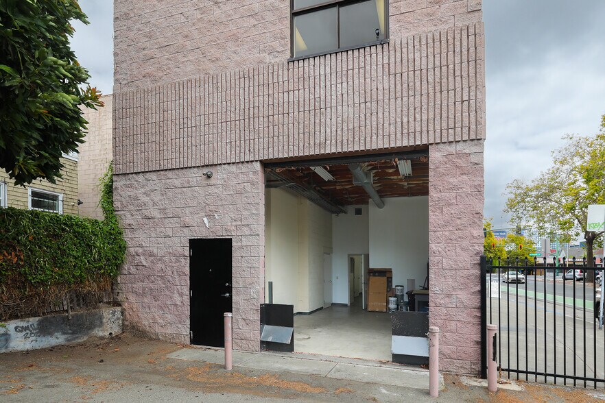 More Photos Of 520 27th St, Oakland Office For Sale