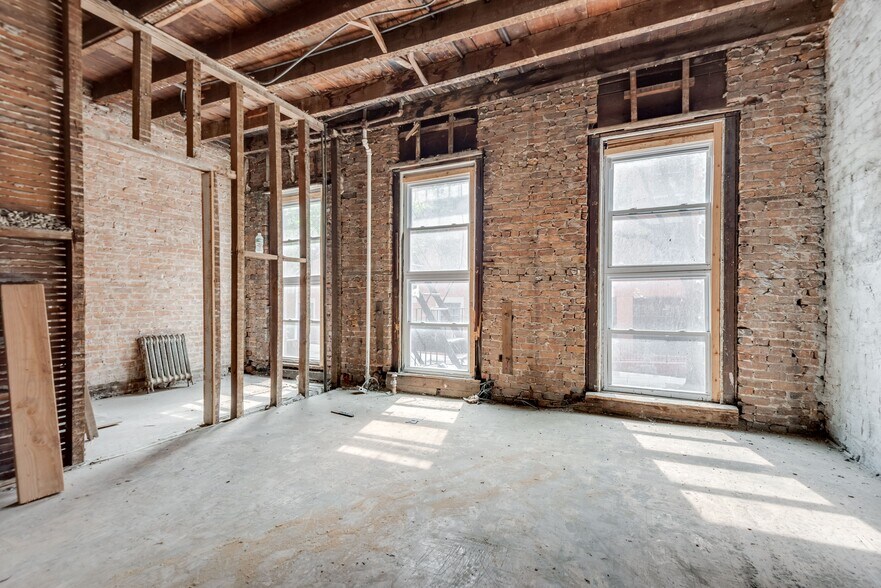 More Photos Of 122 Hoyt St, Brooklyn Multifamily For Sale