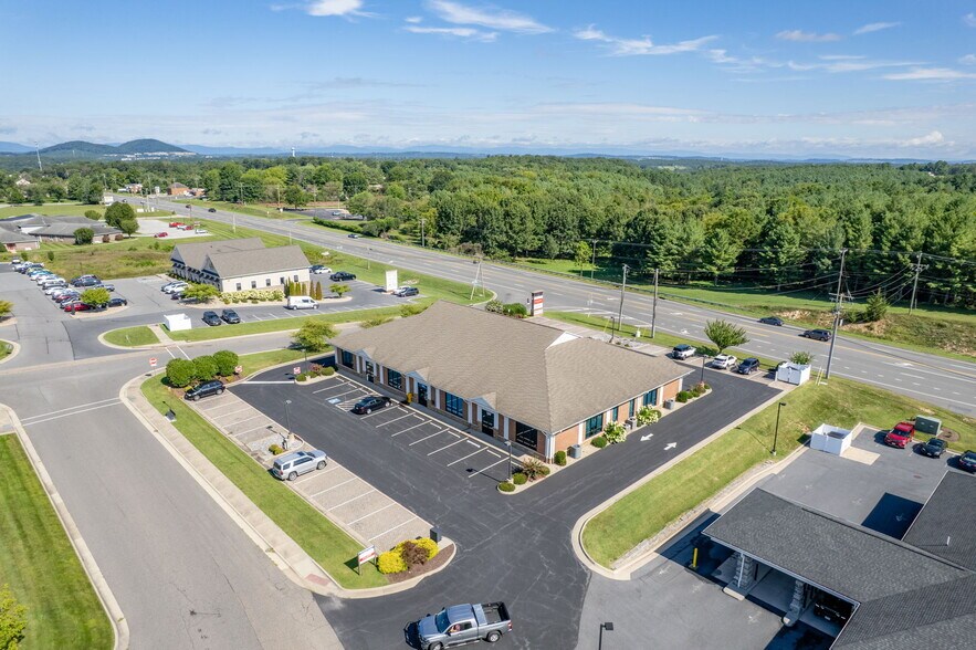More Photos Of 16 Gosnell, Staunton Medical For Sale