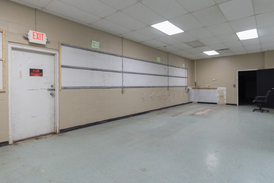 More Photos Of 90 Stonecoal Rd, Horner Freestanding For Lease