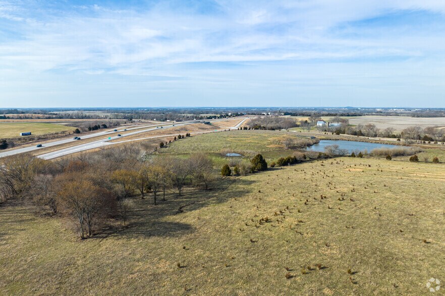 More Photos Of Eveningstar-K-10 Hwy Desoto KS, De Soto Land For Sale