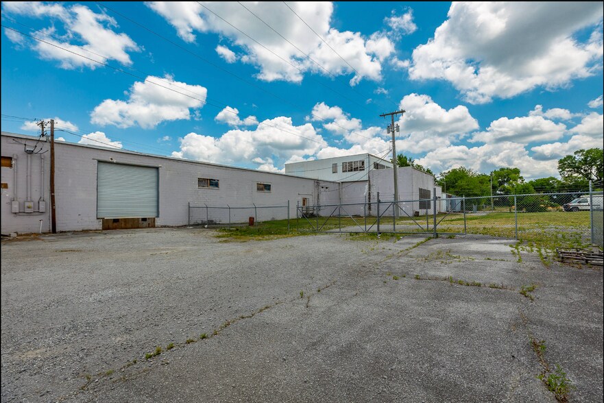 More Photos Of 1502 E 37th St, Chattanooga Warehouse For Lease