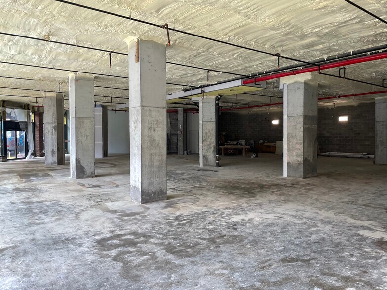 More Photos Of 912 Broadway, Brooklyn Apartments For Lease